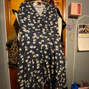 Elegant Navy Floral Midi Dress